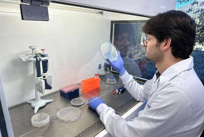 Pesquisador da Symbiomics. Fonte: Portal do Agronegócio